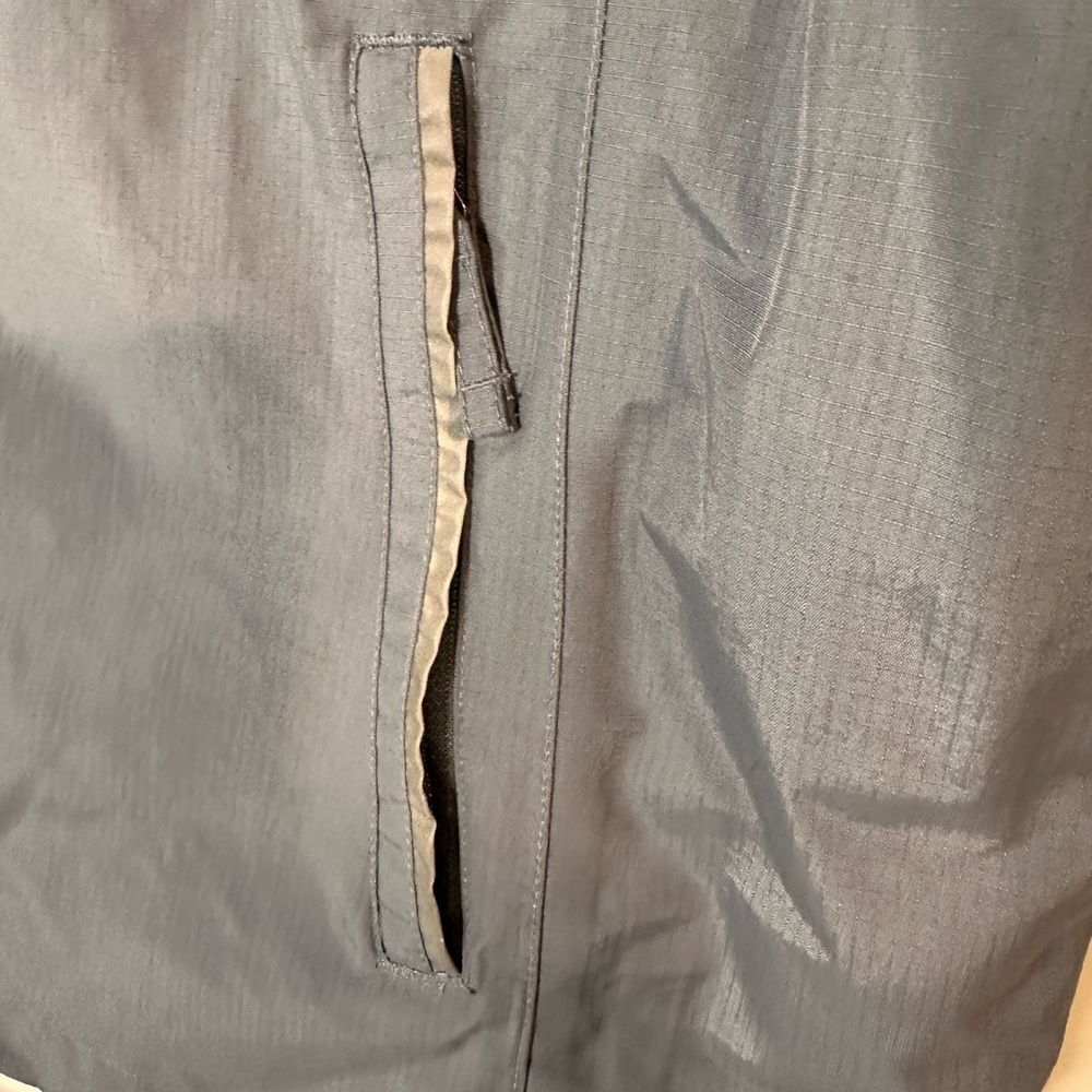 Vineyard Vines Nylon Vest Medium - Picture 3 of 10